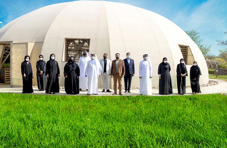 وزير التغير المناخي والبيئة الإماراتي يزور المدينة المستدامة