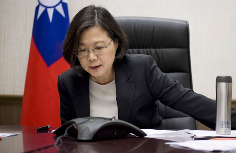 رئيسة تايوان تدعو بكين إلى «تعايش سلمي»  