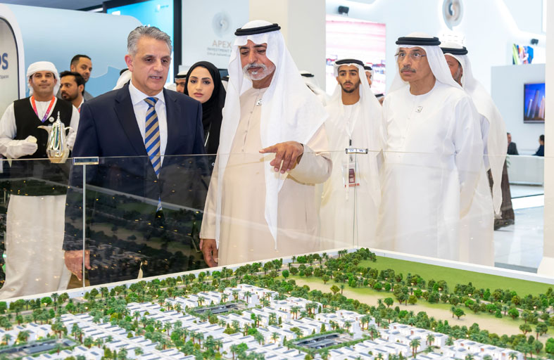نهيان بن مبارك: (اصنع في الإمارات) منصة استراتيجية تدعم الرؤية الصناعية المستقبلية للإمارات