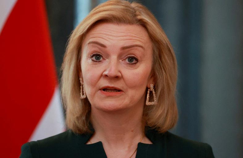 غارديان: «تراس» أبرز المتسابقين على خلافة بوريس جونسون