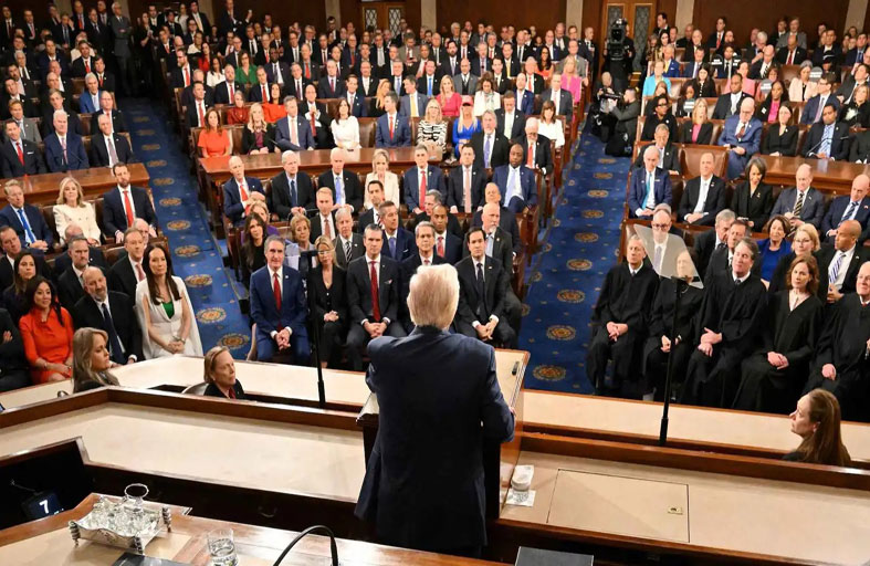 هل يغيّر مشروع ديمقراطي يحظى بدعم جمهوري معادلة حرب إيران؟