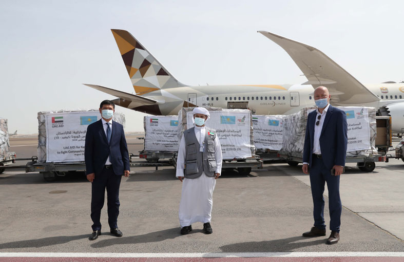 الإمارات ترسل طائرة مساعدات طبية ثالثة إلى كازاخستان لدعمها في مكافحة كوفيد19- 