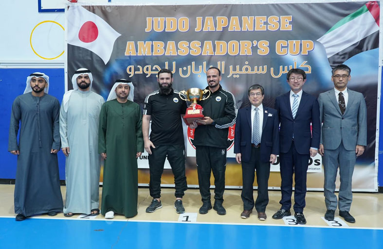 «الشارقة الرياضي» يحتفظ بلقب كأس «سفير اليابان» للجودو للناشئين والشباب