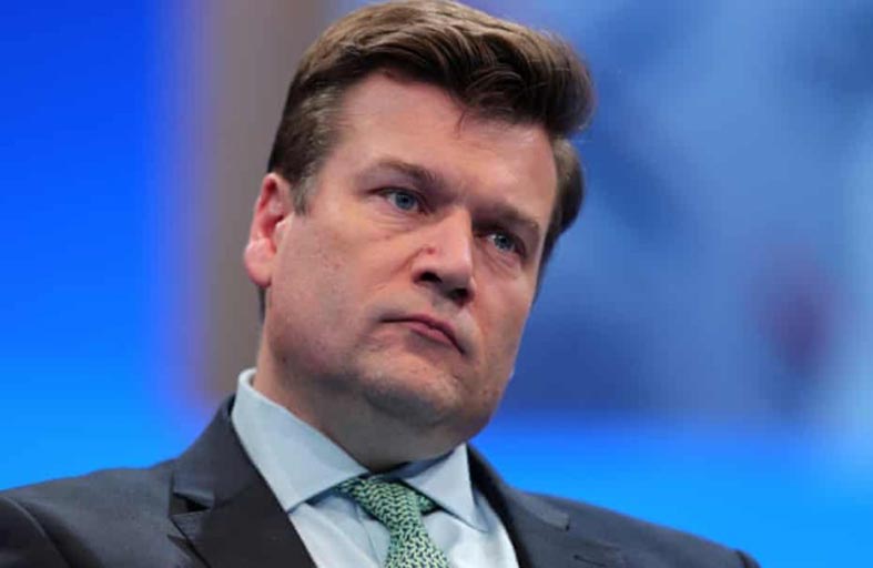 وزير بريطاني: دول مانحة تقدم السلاح لأوكرانيا 