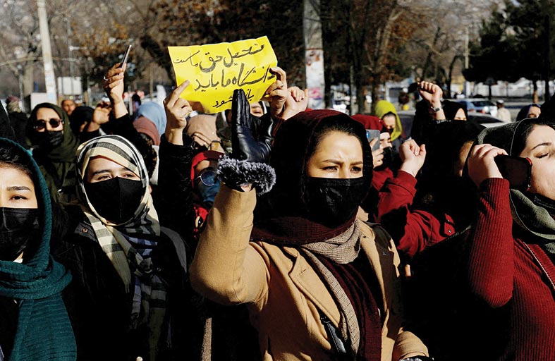 احتجاجات في كابول بعد إغلاق أبواب الجامعات أمام النساء 