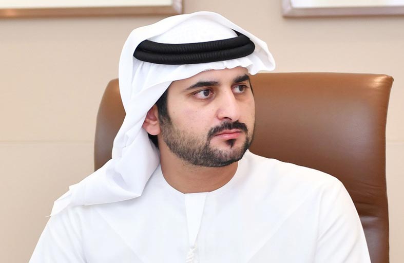 مكتوم بن محمد يعلن إدراج تيكوم في سوق دبي المالي  