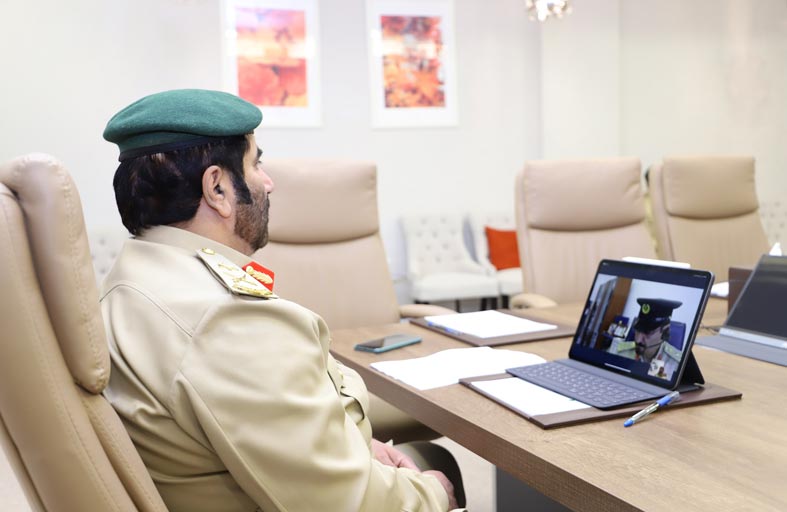 اللواء السلال يترأس اجتماع قطاع شؤون الإدارة في شرطة دبي عن بُعد