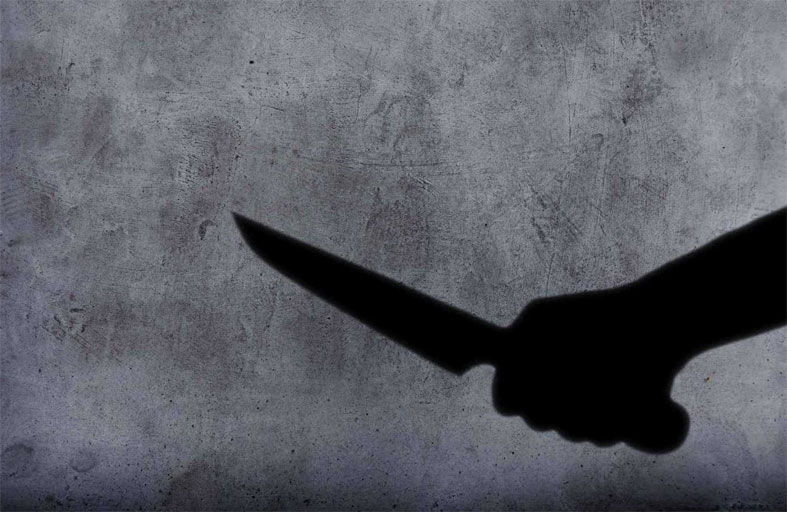 هاجمت زوجها بسكين بسبب جدال حول «تنظيف المنزل»