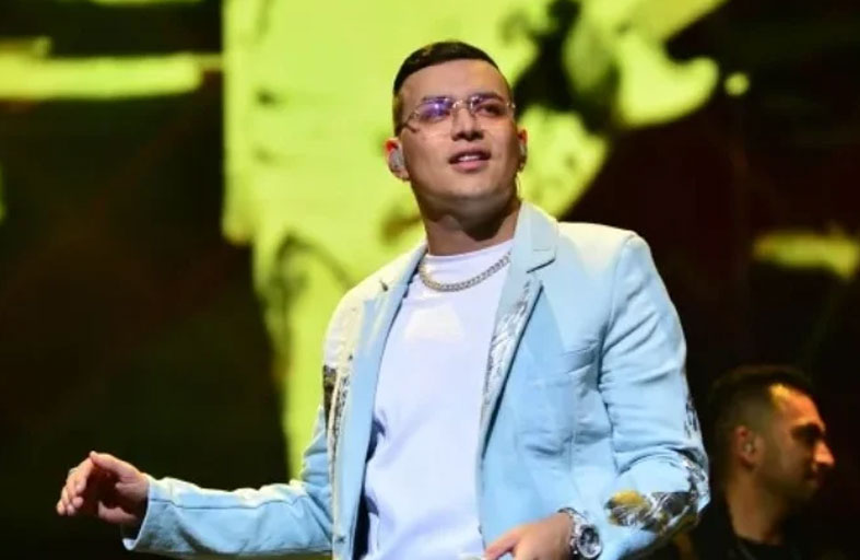 مصرع فنان في حادث طائرة حلم بتفاصيله 3 مرات