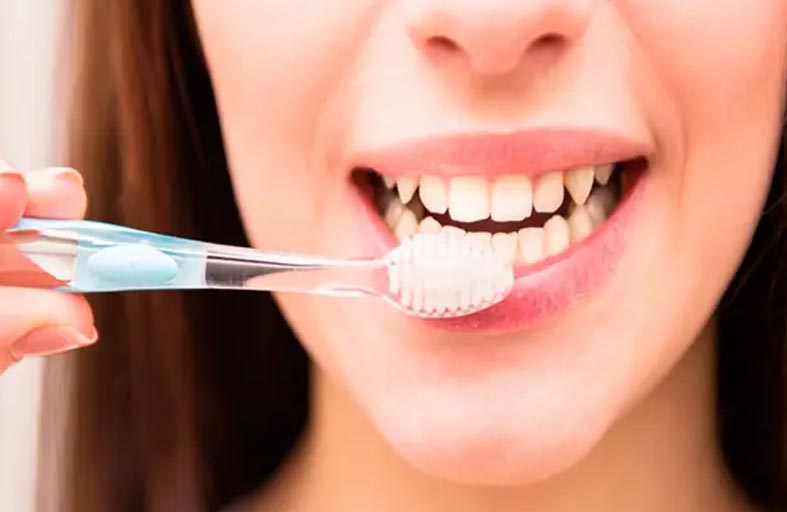 ماذا يحدث إذا لم تنظف الأسنان أسبوعا كاملا؟