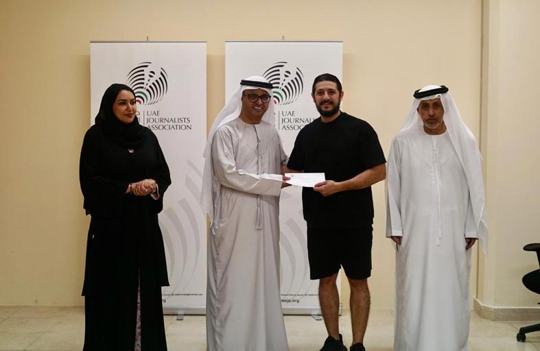 تامر عبد الحميد يحرز لقب بطولة جمعية الصحفيين الإماراتية الرمضانية لكرة الطاولة