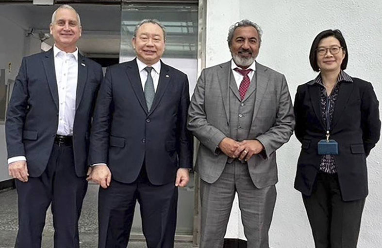 نائبان أمريكيان يزوران تايوان لتأكيد دعم واشنطن