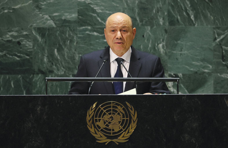 العليمي أمام الأمم المتحدة: نشهد تحولا تاريخيا في اليمن