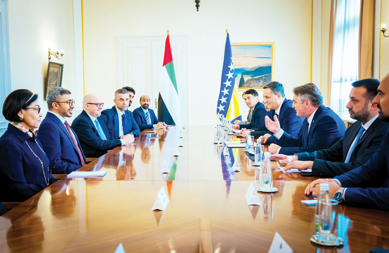عبدالله بن زايد يلتقي عضوين  في مجلس رئاسة البوسنة والهرسك