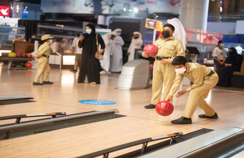 شرطة دبي تنظم فعالية البولينغ لأصحاب الهمم