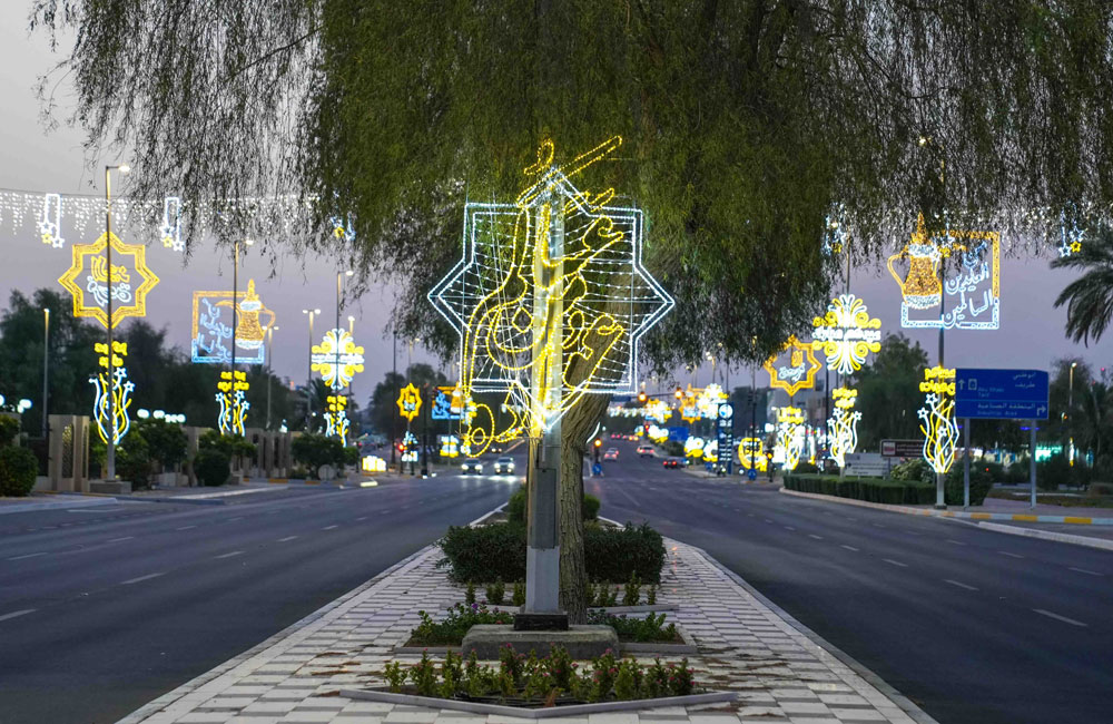 تركيب أكثر من 1000 شكل هندسي بمنطقة الظفرة بمناسبة عيد الأضحى