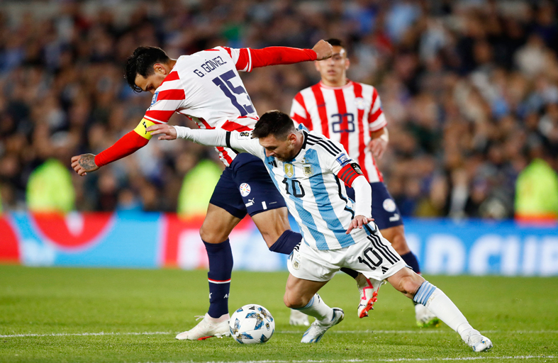 المنتخب الأرجنتيني يواصل انتصاراته وينفرد بصدارة تصفيات مونديال 2026