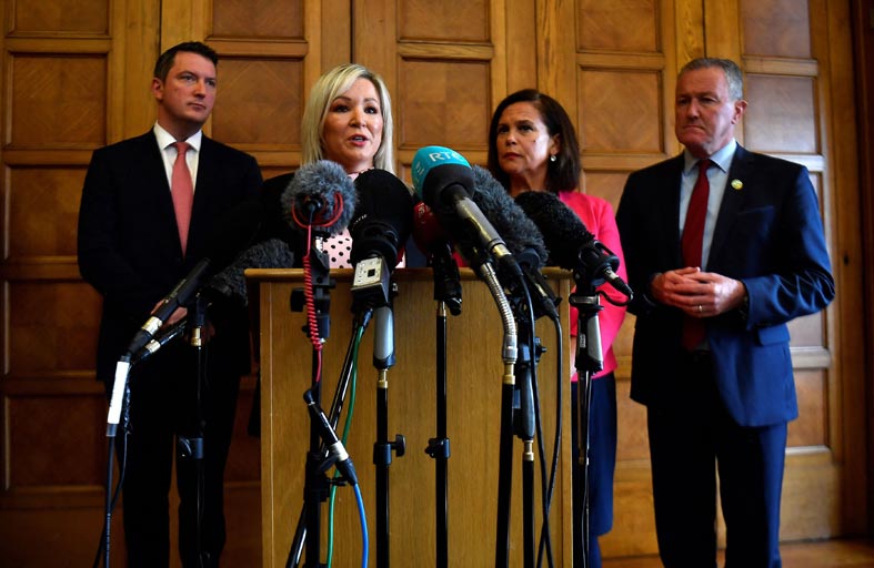 القوميون يحققون فوزا تاريخيا في انتخابات إيرلندا الشمالية 