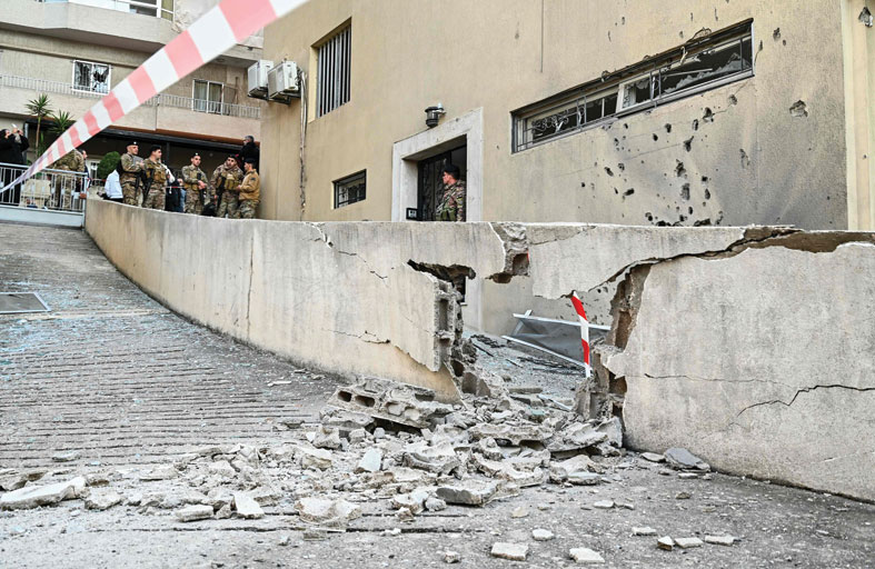 اعتراض صاروخ إيراني  فوق المجال الجوي اللبناني 