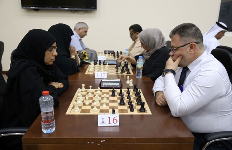  وزارة التربية والتعليم تنظم بطولة تحدي الأذكياء بنادي الشارقة للشطرنج
