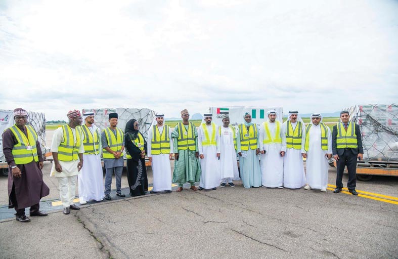 الإمارات ترسل طائرة تحمل 50 طنا من الإمدادات الغذائية إلى نيجيريا لمساعدة المتضررين من الفيضانات