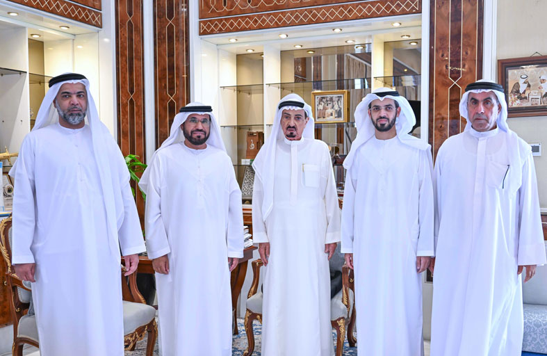 حاكم عجمان يستقبل رئيس هيئة الشؤون الإسلامية ويطلع على خططها ومشاريعها