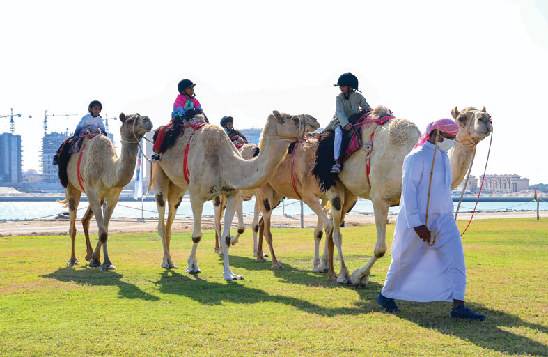 نادي تراث الإمارات ينظم ملتقى السمالية الربيعي تحت شعار «موروثنا» 