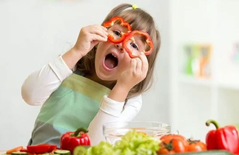 النظام الغذائي النباتي يعيق نمو الأطفال