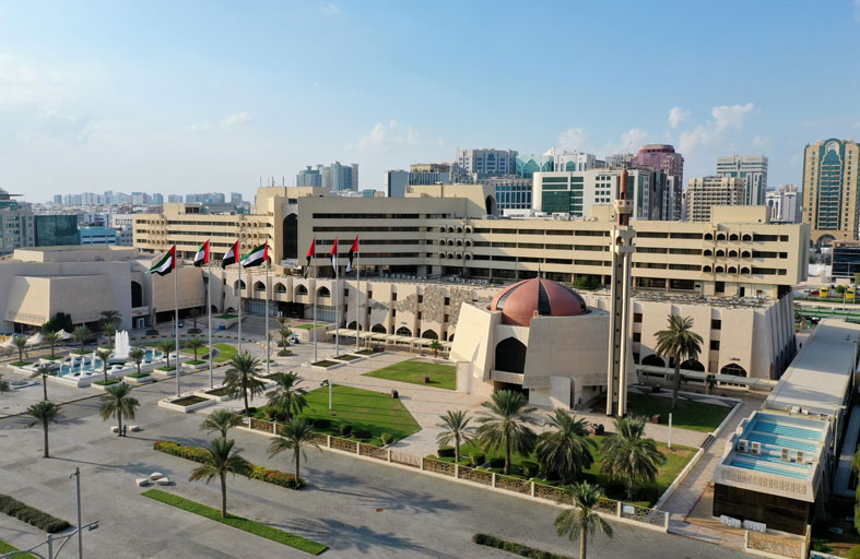 بلدية مدينة أبوظبي تنظم ورش عمل تدريبية حول خطوات تصنيف المهن الهندسية في منصة «تم»