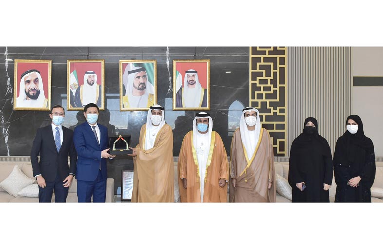 سفير كازاخستان يطلع على خدمات وإنجازات الشؤون الإسلامية 