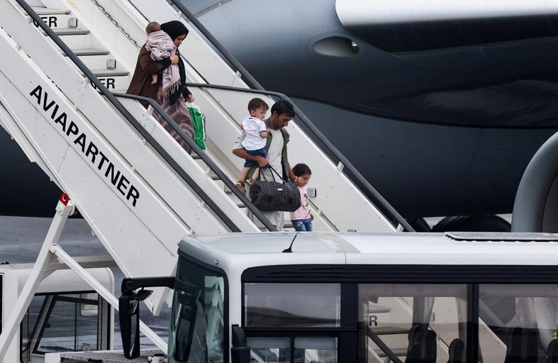 وصول طائرة  إجلاء  من كابول إلى بلجيكا 