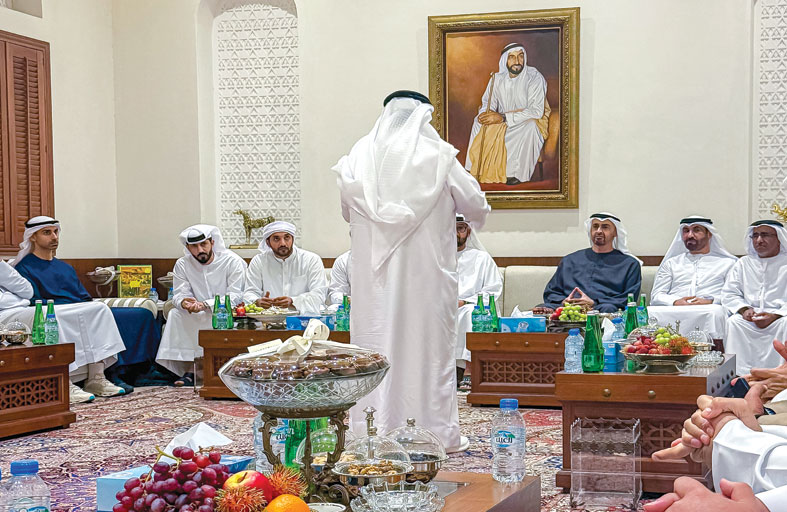 رئيس الدولة يزور فارس خلف المزروعي 