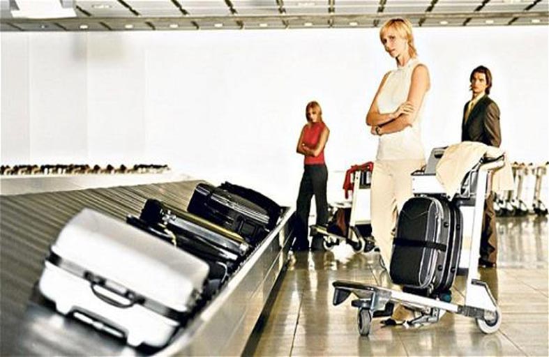 ماذا تفعل عند فقدان حقائبك في المطار؟