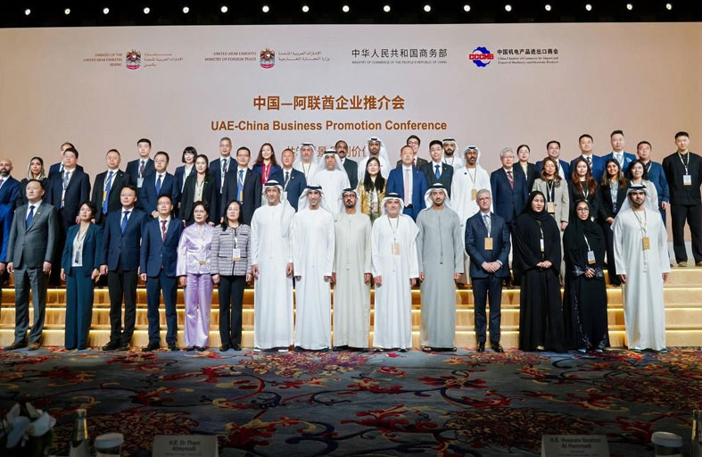 زيارات بحثية واتفاقيات تعاون مع مراكز فكرية وإعلامية في بكين 