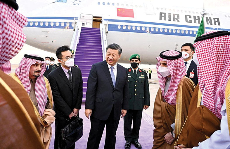 الرئيس الصيني يصل إلى الرياض لحضور ثلاث قمم
