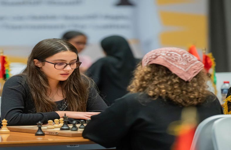 100 لاعبة في النسخة السادسة لبطولة الشطرنج الخاطف بأكاديمية فاطمة بنت مبارك للرياضة النسائية