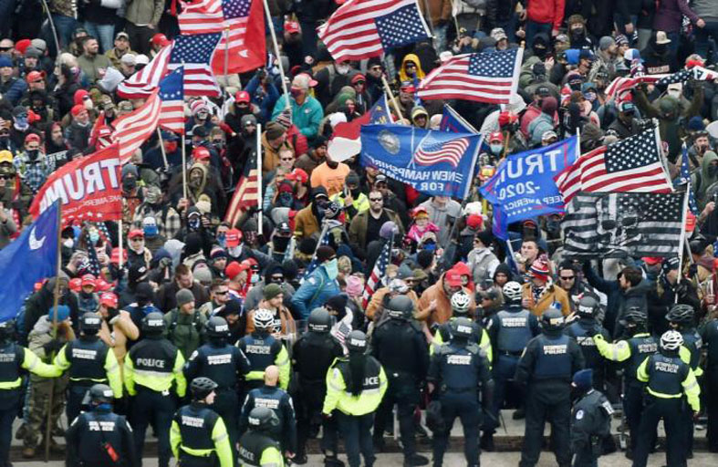 العنف السياسي يفرض نفسه على الانتخابات النصفية الأمريكية