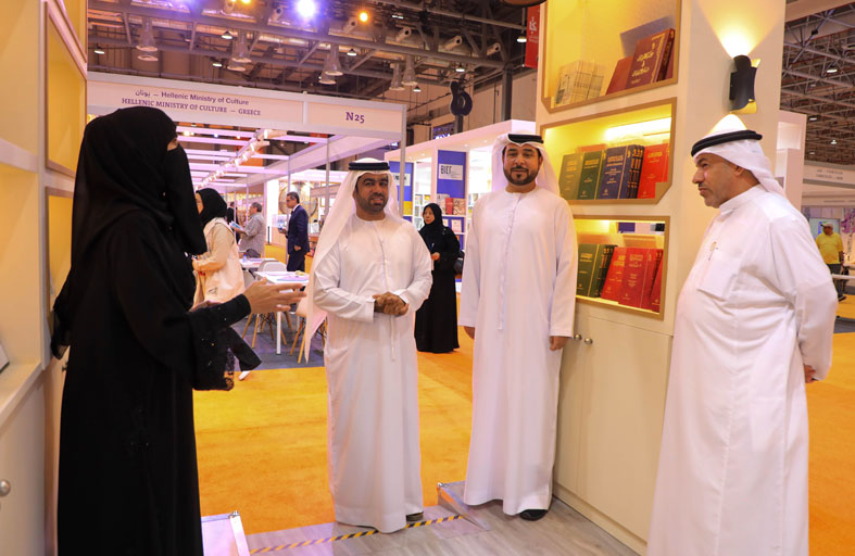 نادي تراث الإمارات يشارك  في الدورة «42» من معرض الشارقة للكتاب 