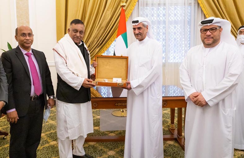 حاكم الفجيرة يستقبل وزير داخلية بنغلاديش