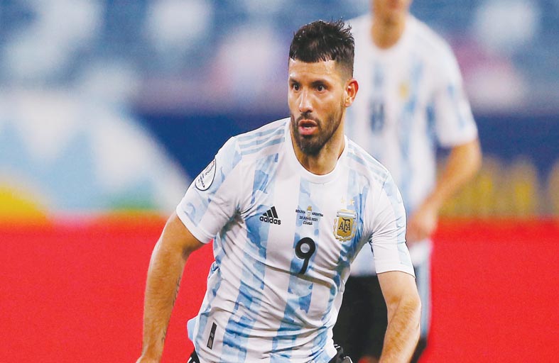 أغويرو.. من لاعب إلى مسؤول بالاتحاد الأرجنتيني