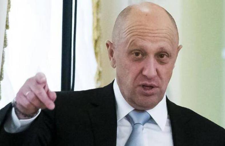  بريغوجين لزيلينسكي: انسحبوا من باخموت المحاصرة