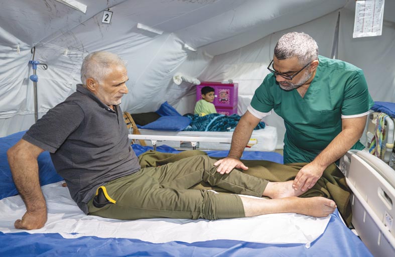المستشفى الإماراتي العائم في غزة يضيف أقساماً وتخصصات جديدة
