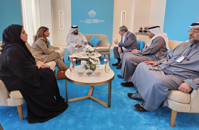 الريسي يترأس اجتماع الفريق التطويري لـ«فانا» في دبي