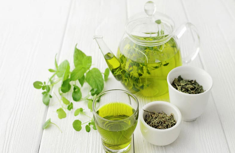 الشاي الأخضر يساعد على الوقاية من الصلع