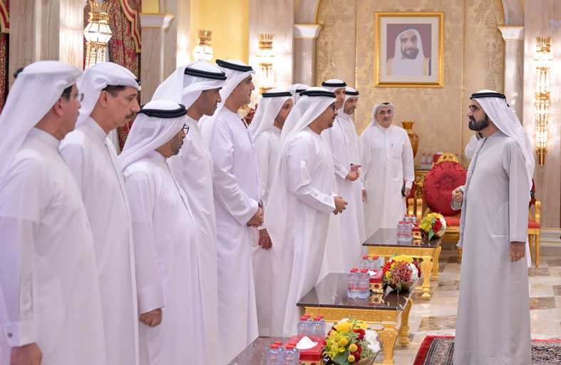 محمد بن راشد يستقبل الأعيان والمدراء وكبار المسؤولين والمهنئين بشهر رمضان المبارك 