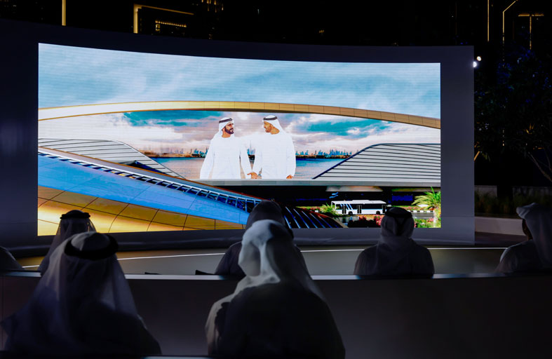 محمد بن راشد: الخاستثمار في مشاريع البنية التحتية خيار استراتيجي ضمن نهج تنموي شامل تتبناه  