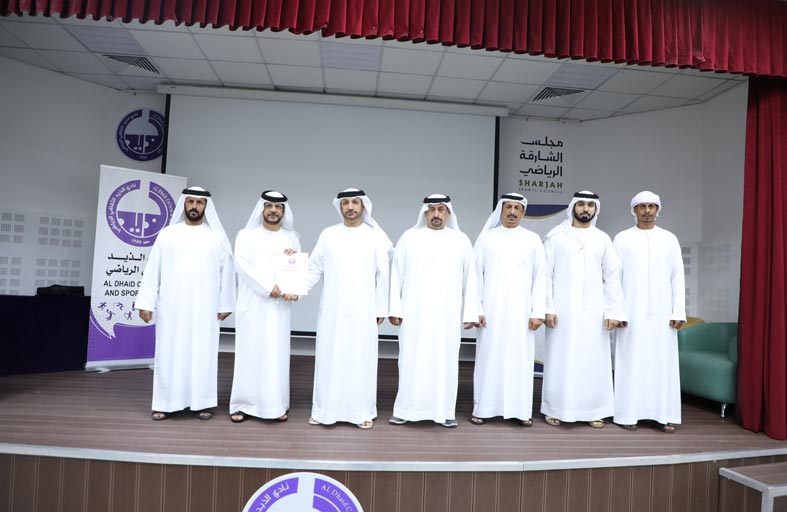 نادي الذيد يرفع جاهزية الرياضيين بفن التعامل مع المعلومة الإلكترونية