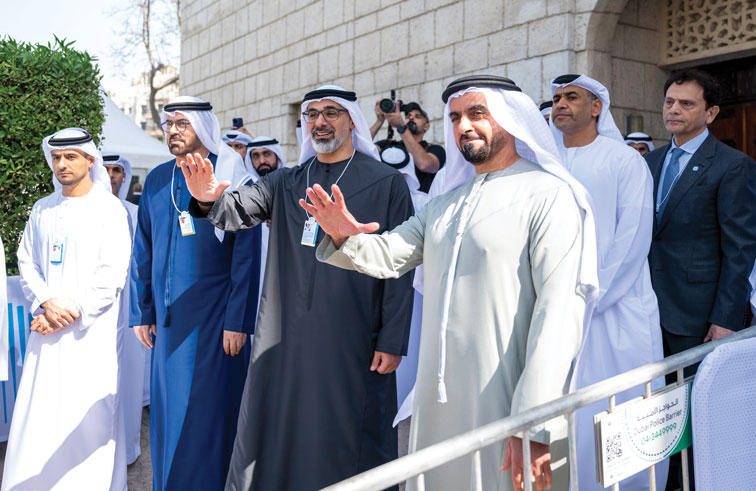 خالد بن محمد بن زايد وحمدان بن محمد بن راشد يشهدان جانباً من فعاليات القمة العالمية للحكومات 2025 