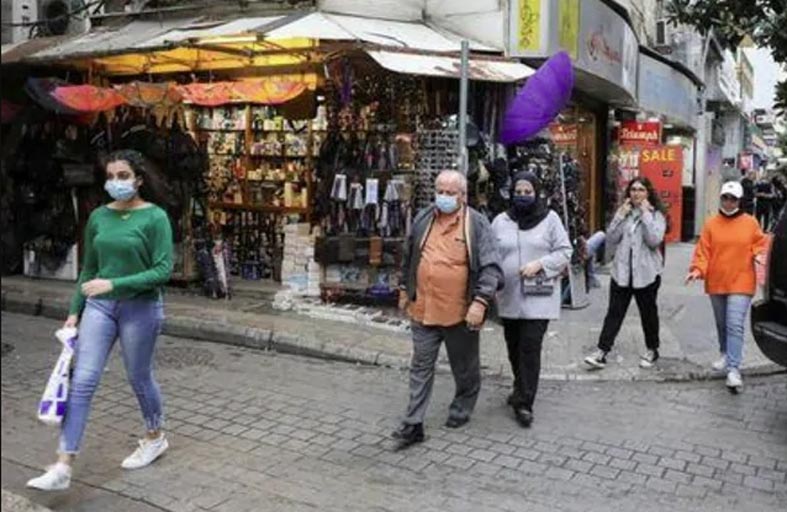 لبنان يتلقى لقاحات كوفيد خلال شهرين