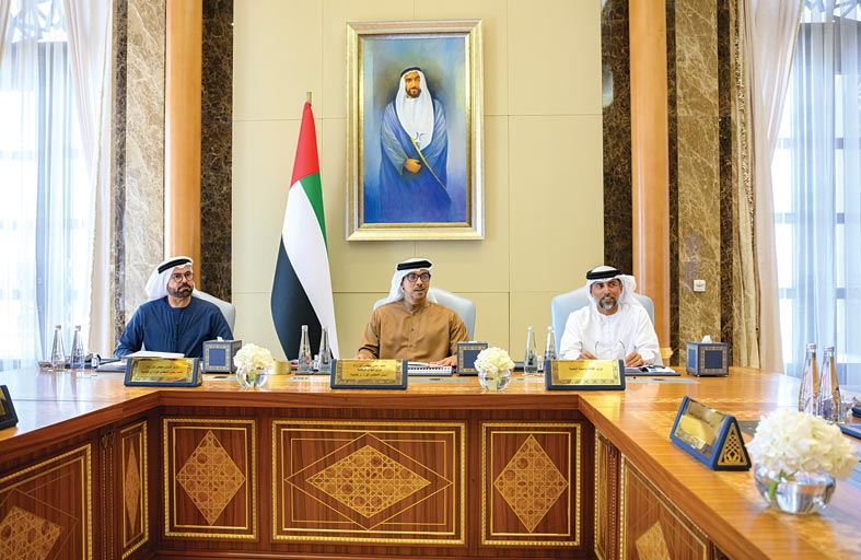 المجلس الوزاري للتنمية برئاسة منصور بن زايد يستعرض عدداً من المبادرات والتشريعات لدعم المنظومة الحكومية
